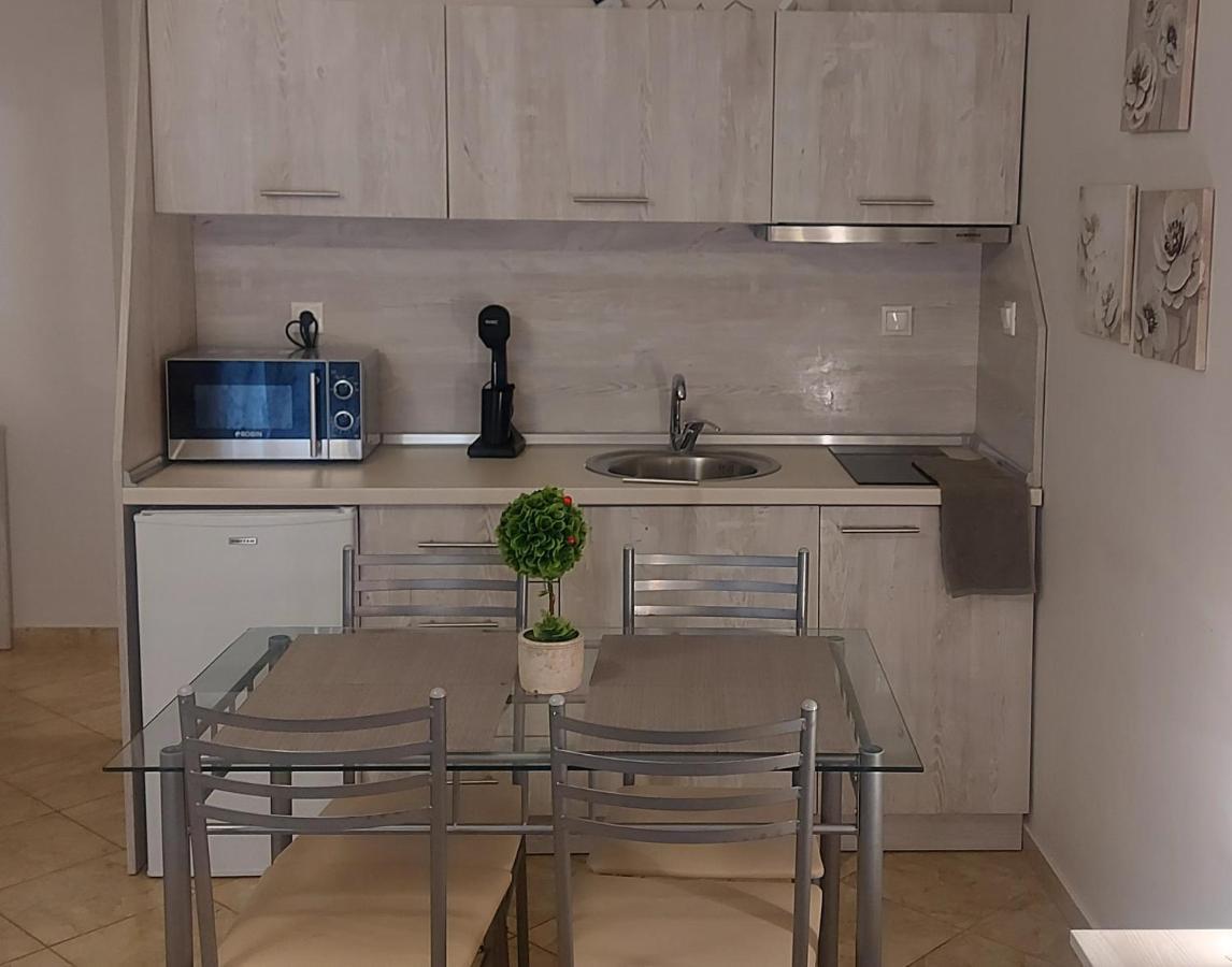 Studio Garden Appartement Nea Kallikrateia Buitenkant foto
